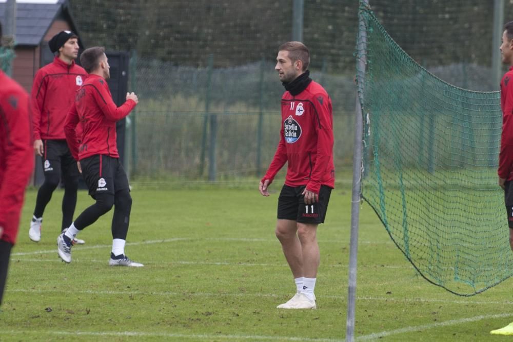 El Dépor se entrena tras golear al Oviedo