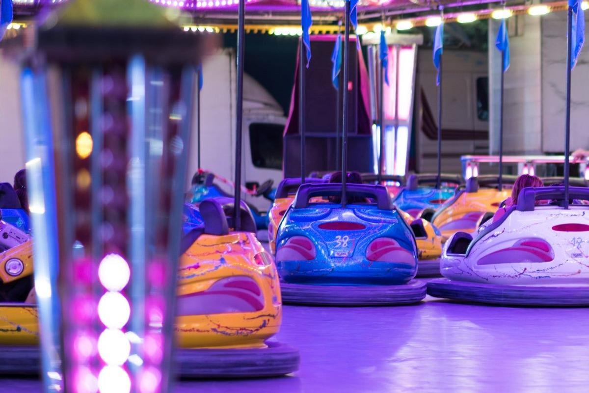 Coches de choque, fiestas de pueblo