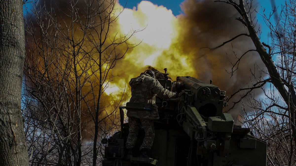Ucrania repele el asedio de las tropas rusas en Bajmut.