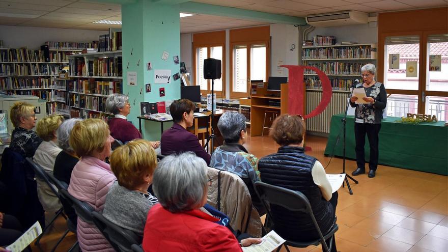 Súria inicia la celebració del Dia Mundial de la Poesia amb un recital poètic a la Biblioteca Pública