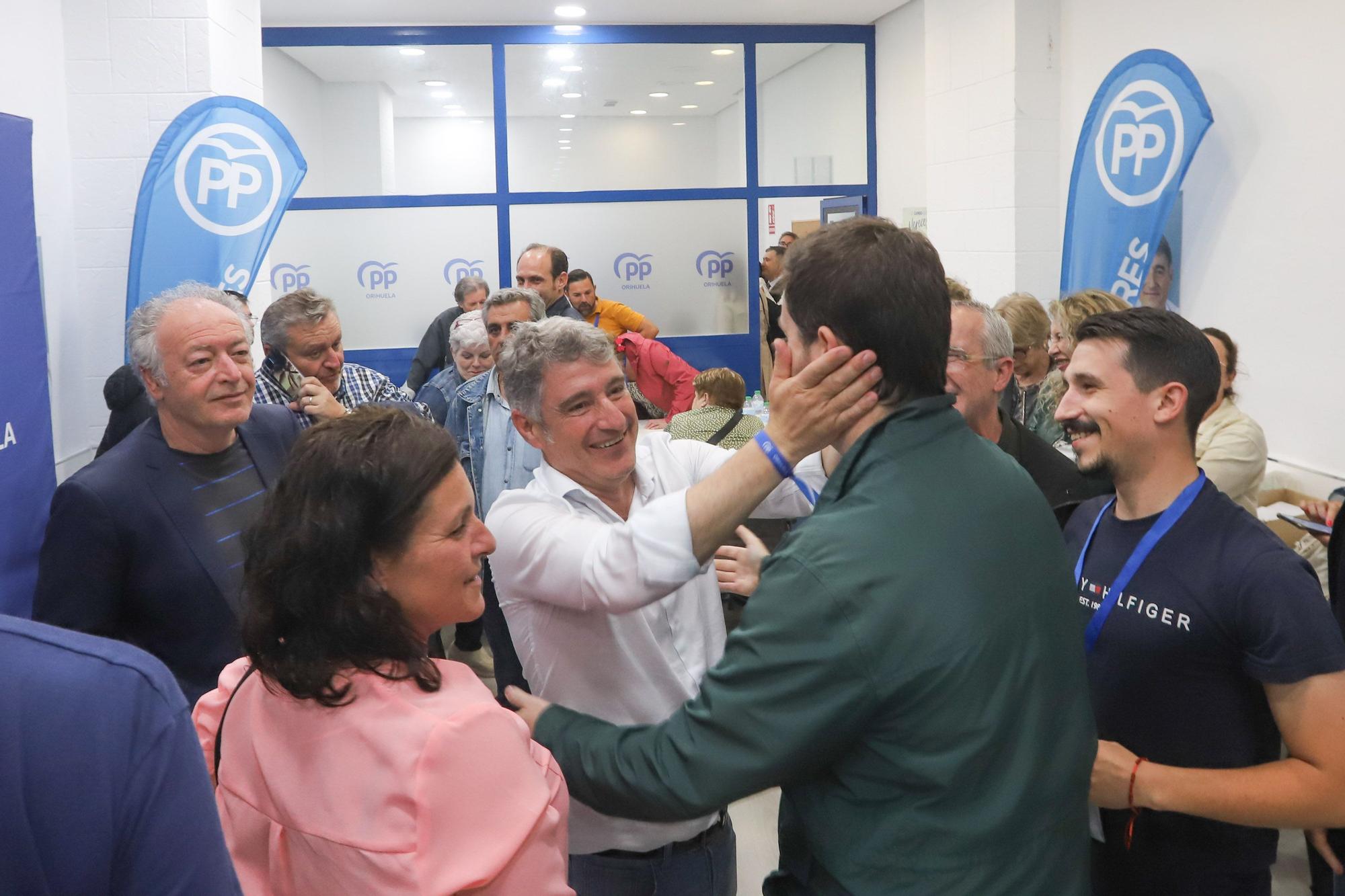 PP y VOX celebran sus resultados electorales en Orihuela