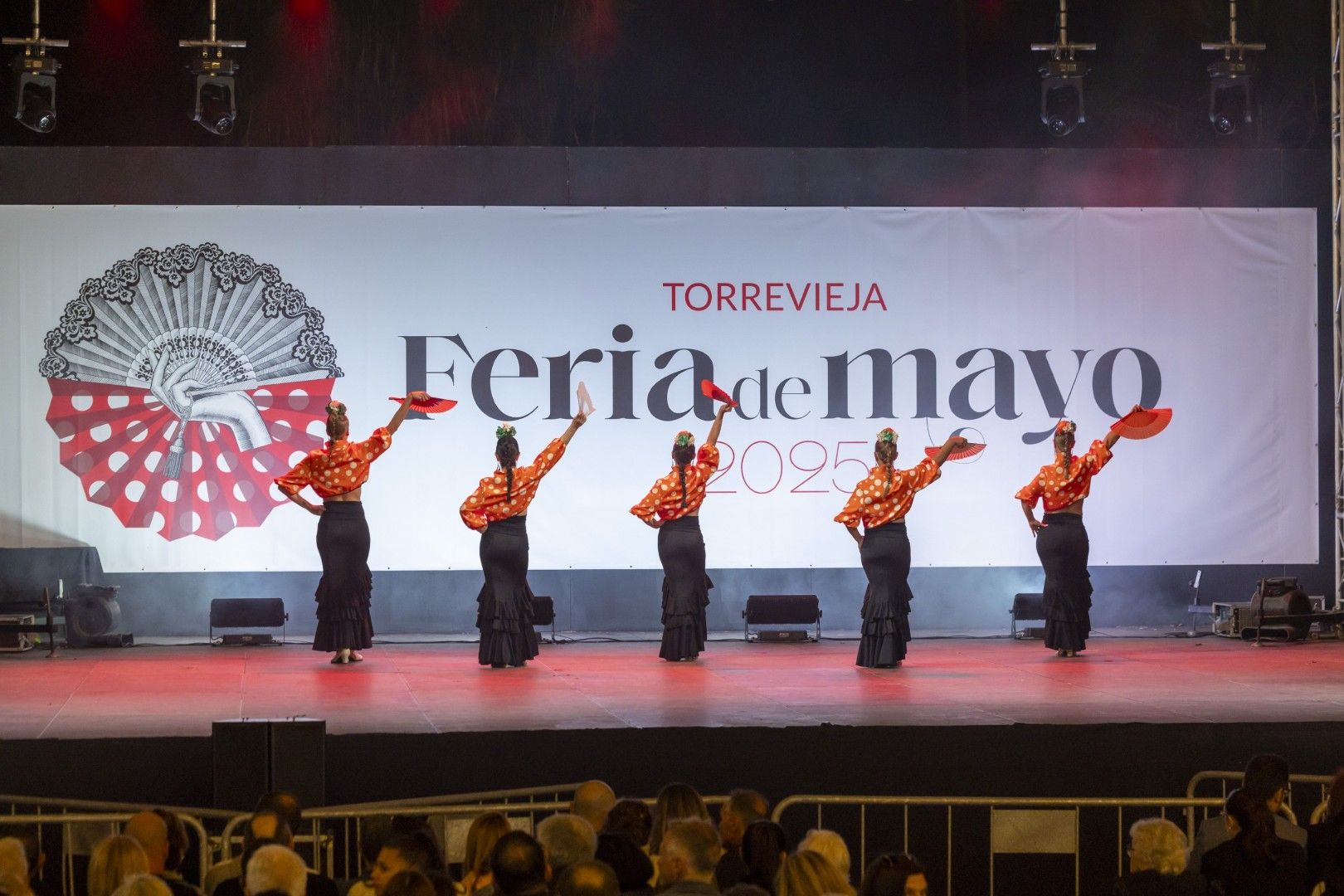 Por sevillanas en la Feria de Mayo de Torrevieja 2025