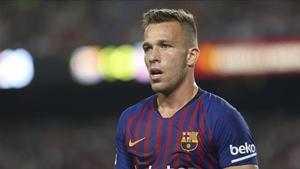 arthur-partido-ante-psv-1538589381532