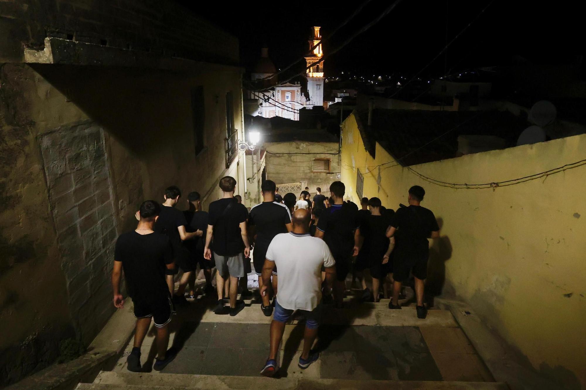 Vecinos de Turís patrullan por tercera noche las calles ante la inseguridad
