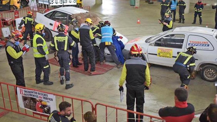 La diputación convocará 16 plazas de bomberos antes de que finalice el año