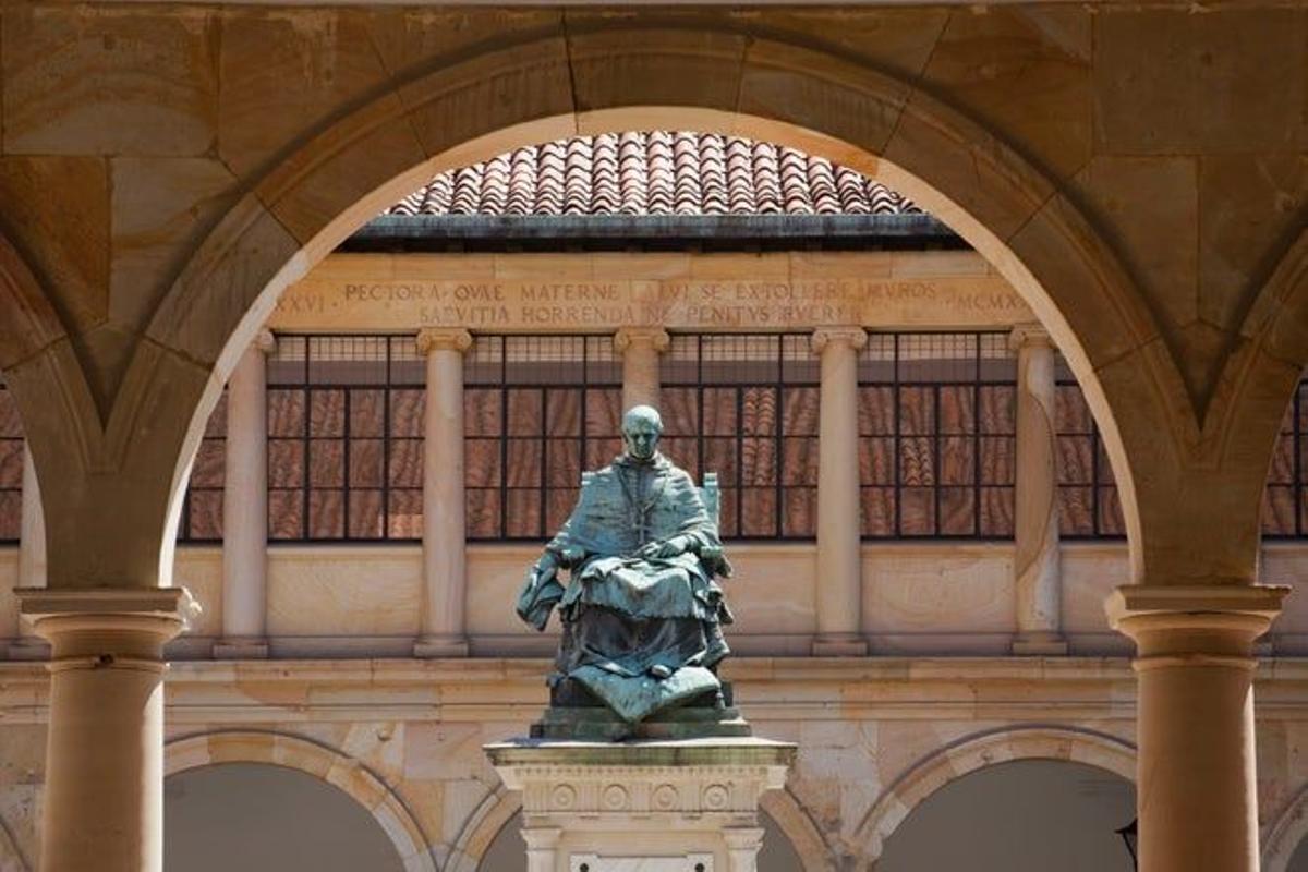Claustro de la Universidad de Oviedo.