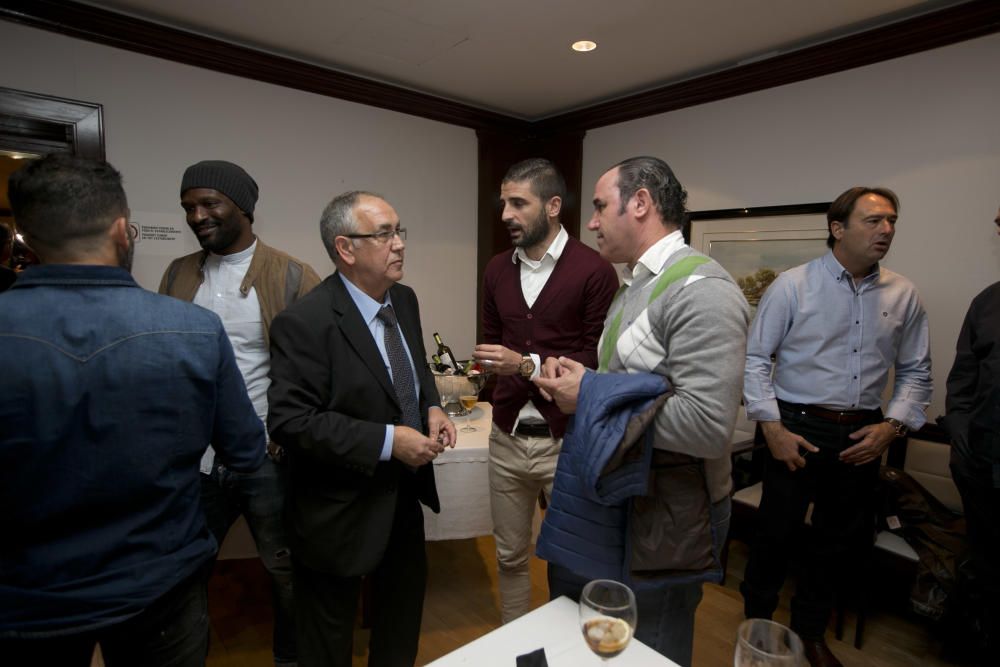 Reunión de los héroes blanquiazules del Camp Nou