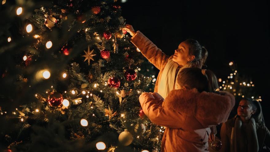 Un pueblo de Teruel enciende las luces de Navidad y se convierte en el pitorreo máximo