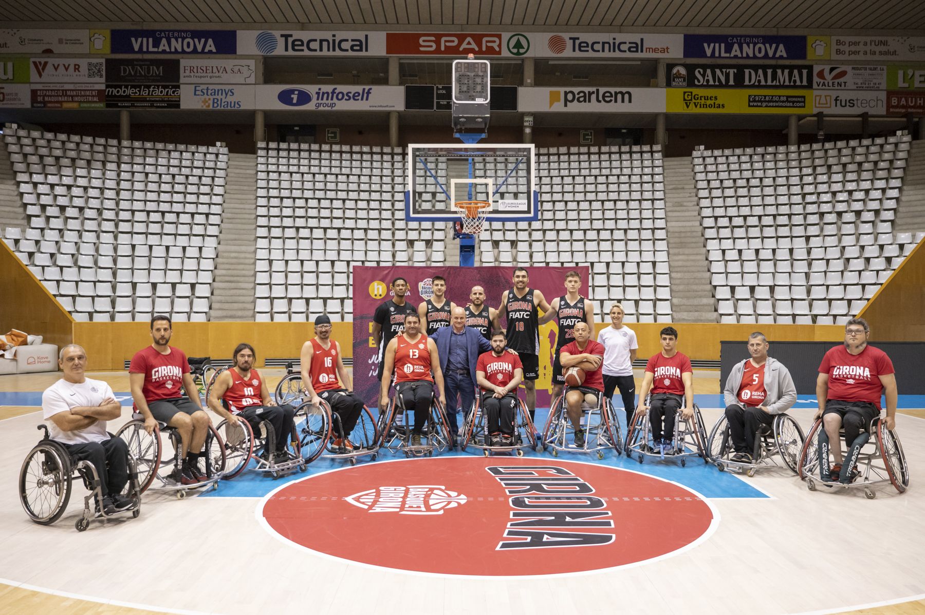 Les estrelles del Girona a l’ACB descobreixen el bàsquet en cadira de rodes