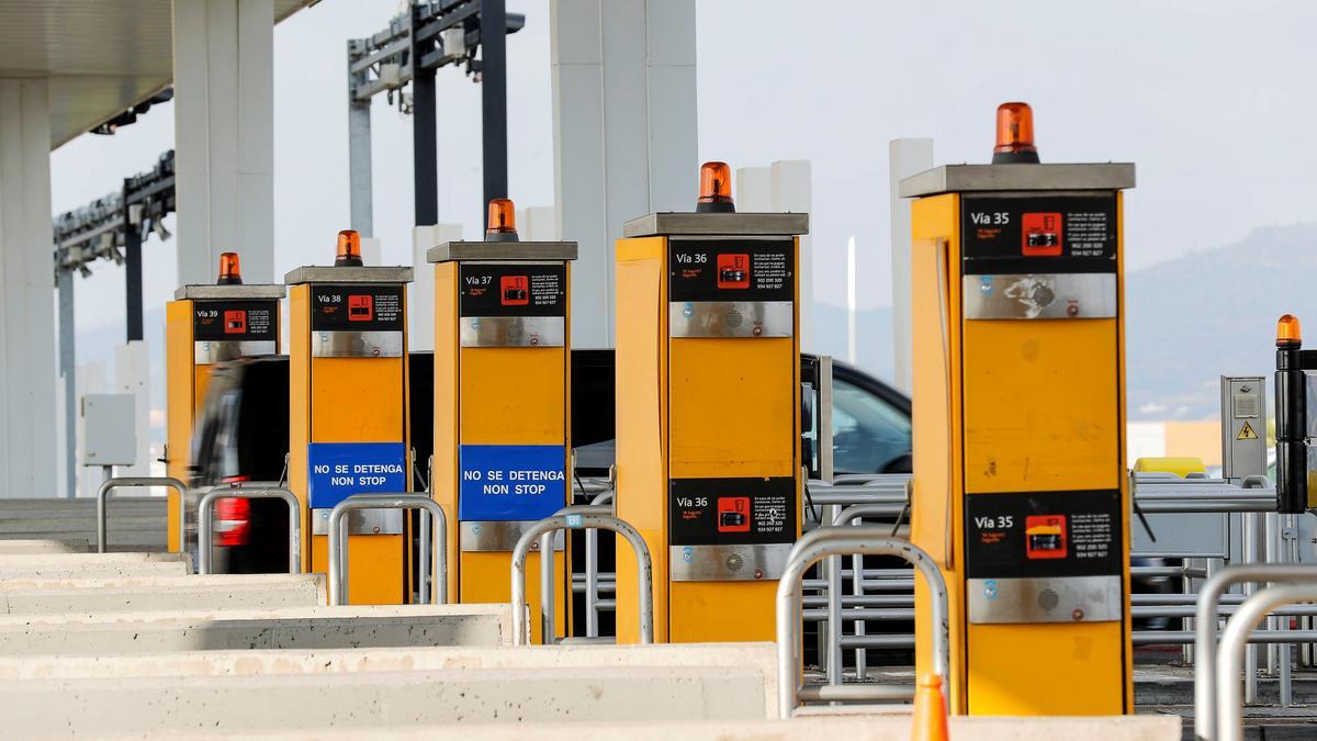 Imágenes de recurso de la autopista de peaje