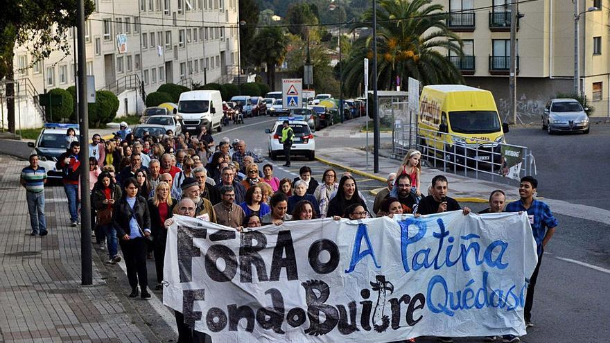 Quejas a la Valedora en 2020 : concellos que tardan hasta veinte años en tomar medidas