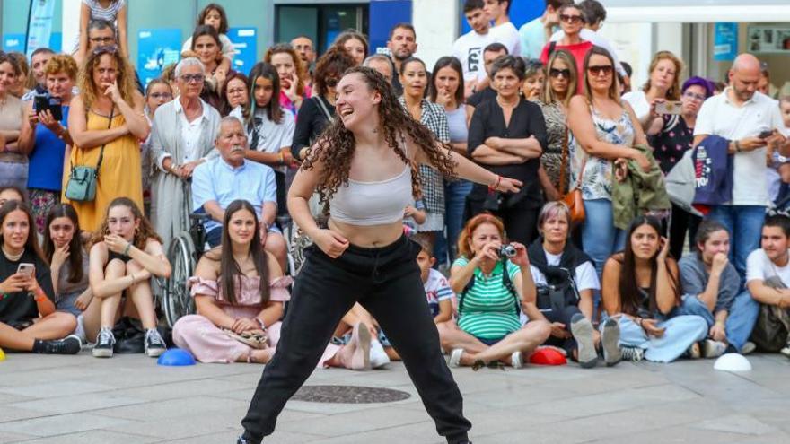 La escuela Nydia celebra el Día de la Música por todo lo alto en la Plaza de Galicia