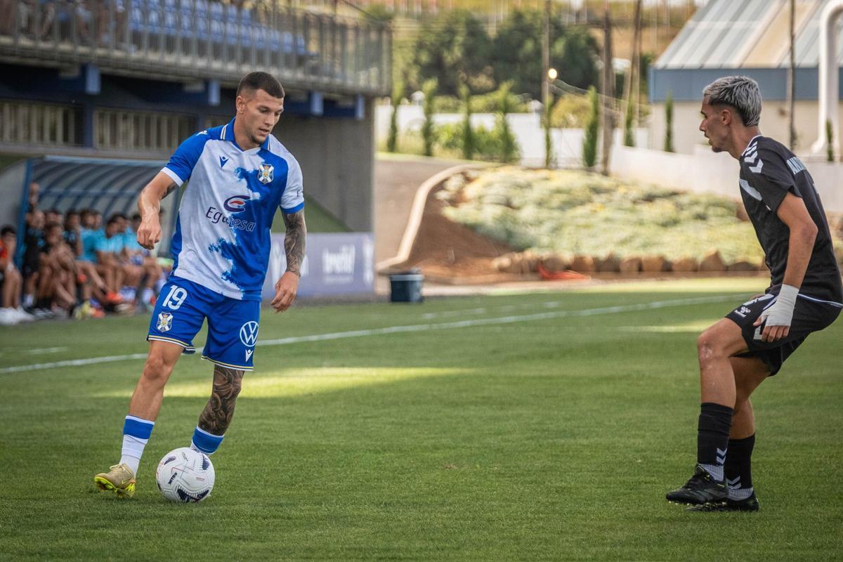 Partido amistoso entre el CD Tenerife y el Tamaraceite