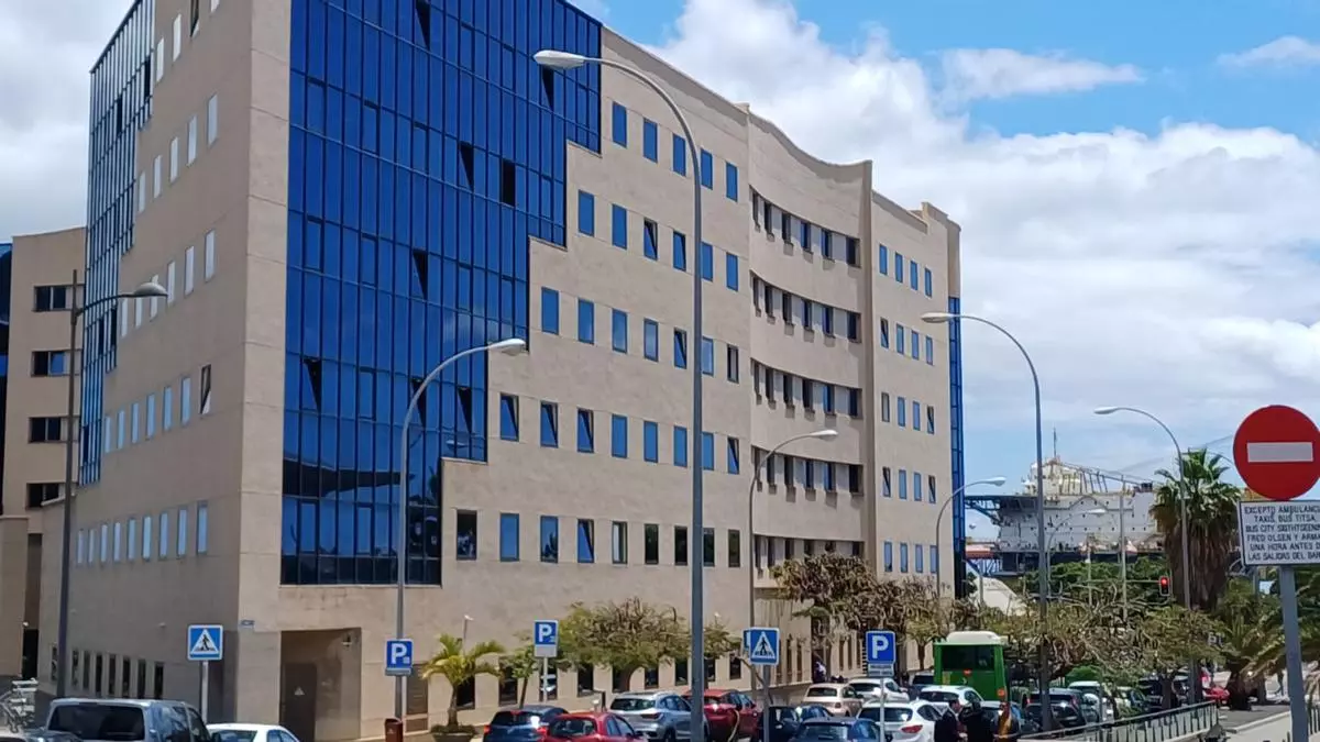 Condenado a pagar 50.000 euros por dejar embarazada a sobrina menor de edad y con discapacidad en Tenerife