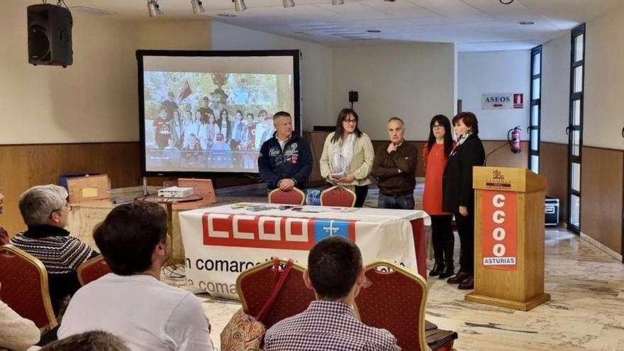 Por la izquierda, Felipe Barreiro, Celsa Martínez, Javier Fernández, Triana Pérez y Beatriz Egido, durante el congreso. | D. ÁLVAREZ
