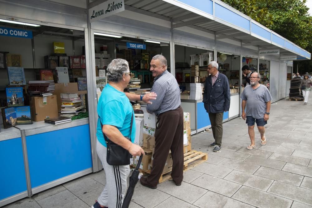 Arranca la feria del libro antiguo en los jardines de Méndez Núñez