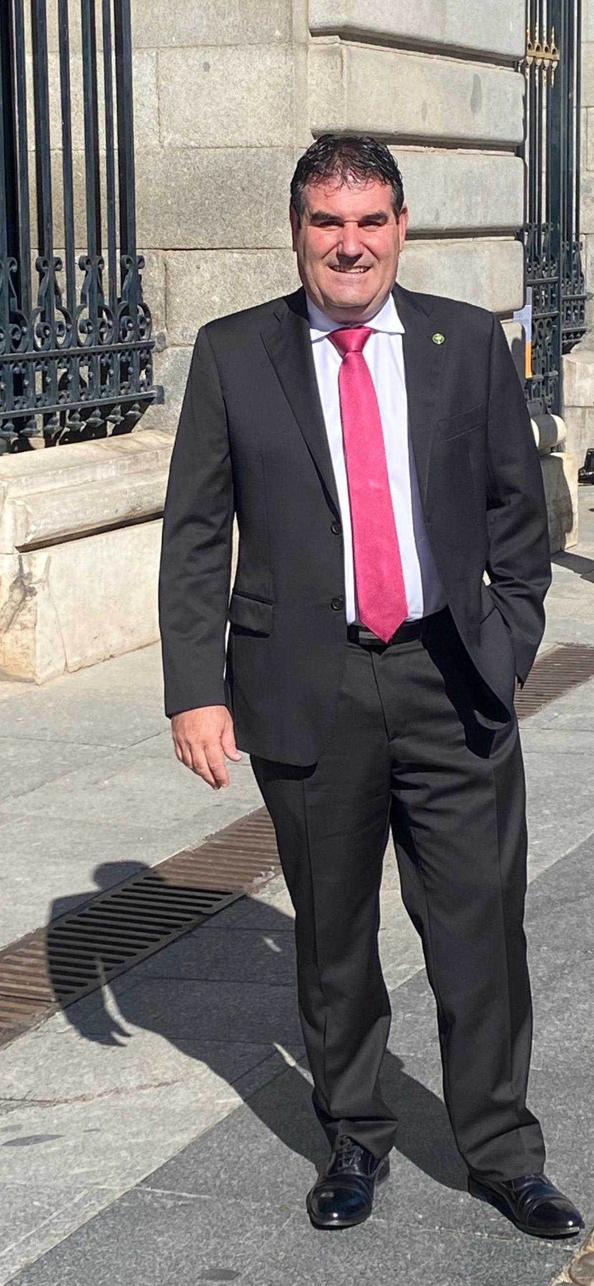 Santolaria lleva media vida implicado en el ayuntamiento de Alerre.