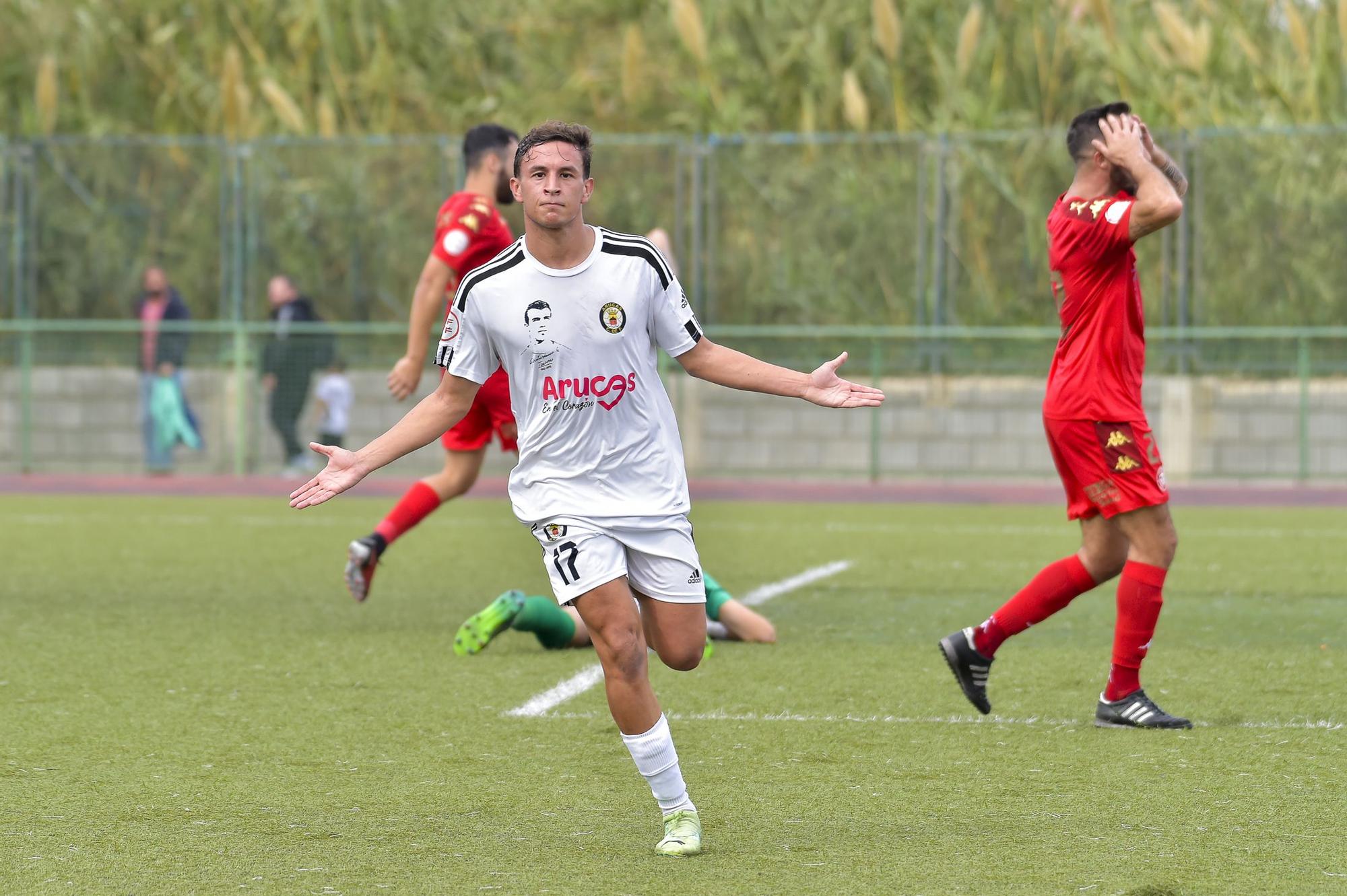 Partido de Tercera entre el Arucas y el Santa Úrsula, en imágenes