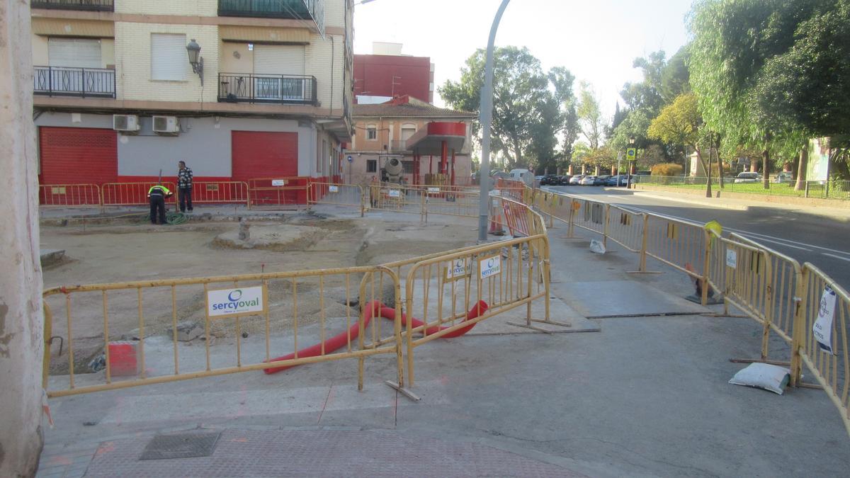 Obras en la Plaça el Pouet de Burjassot.