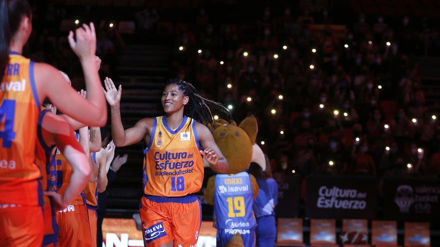 Celeste Trahan-Davis se hace hueco en la historia del Valencia Basket