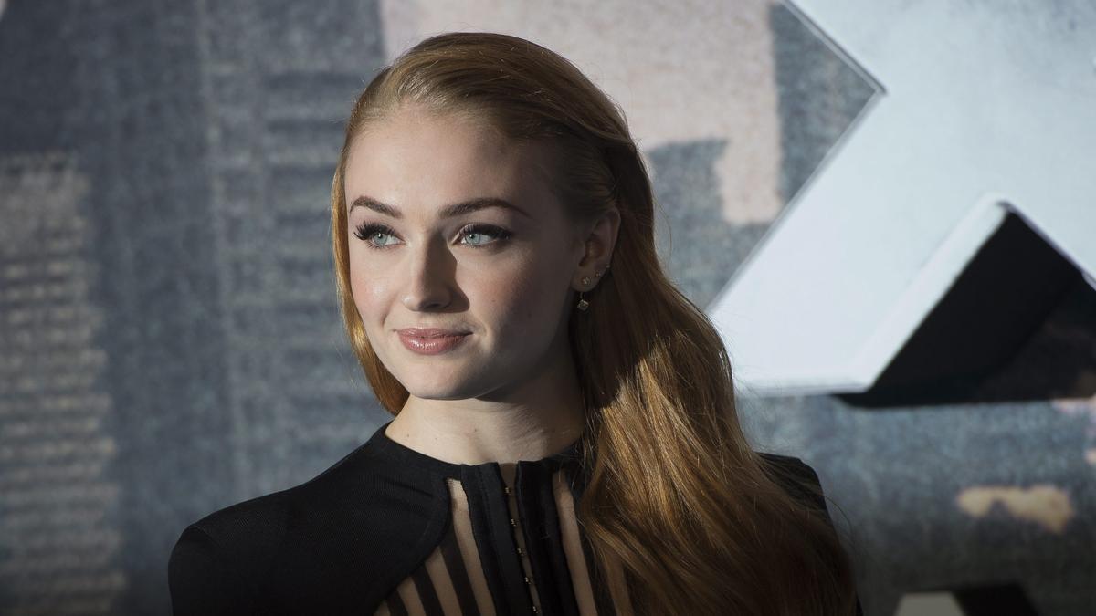 La actriz británica Sophie Turner durante la presentación de 'X-Men Apocalypse' en Londres, Reino Unido