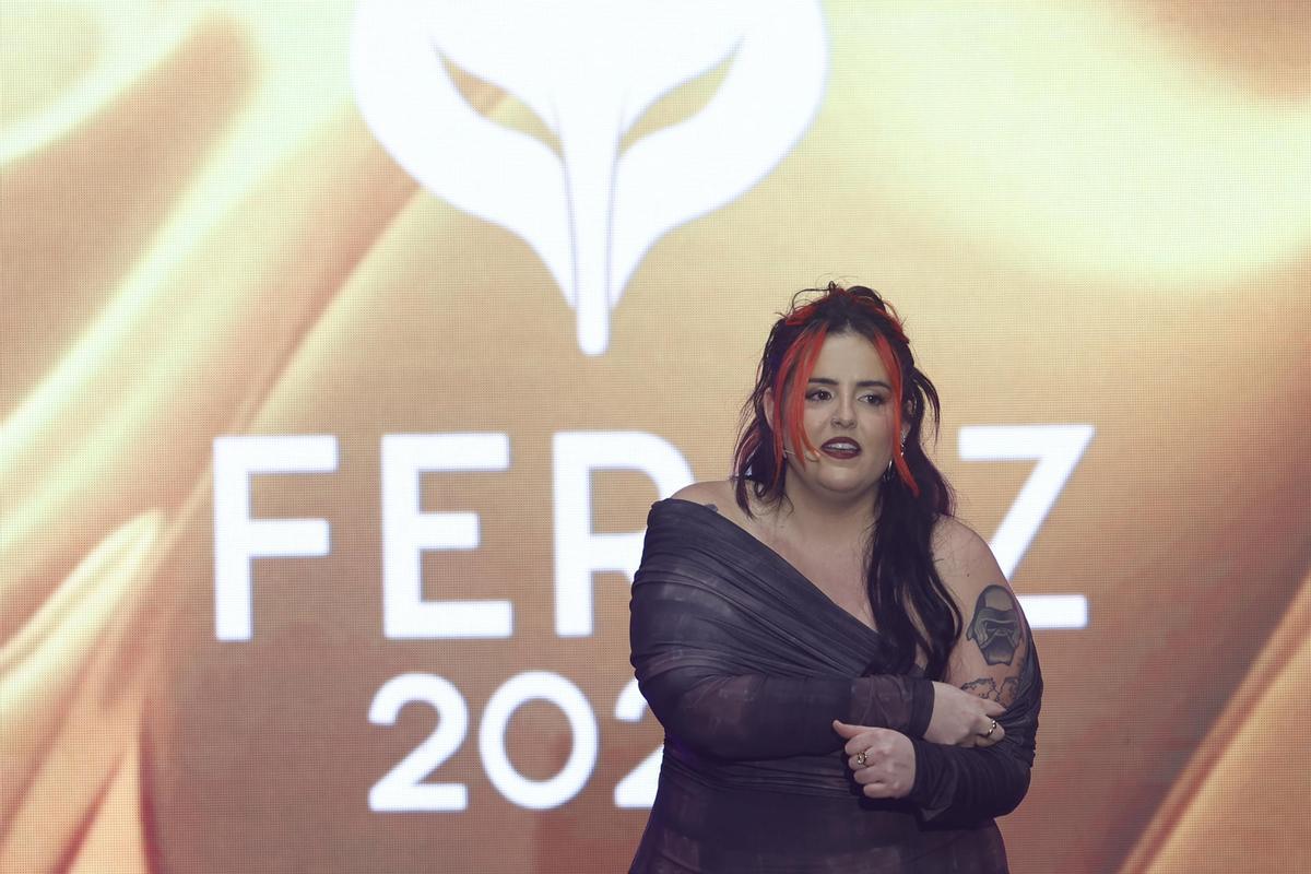 La comunicadora Andrea Compton, durante la gala.
