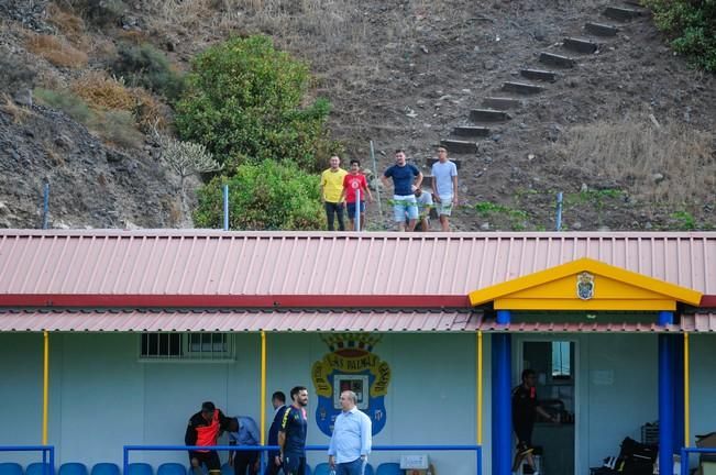 Entrenamiento de la UD Las Palmas en Barranco ...