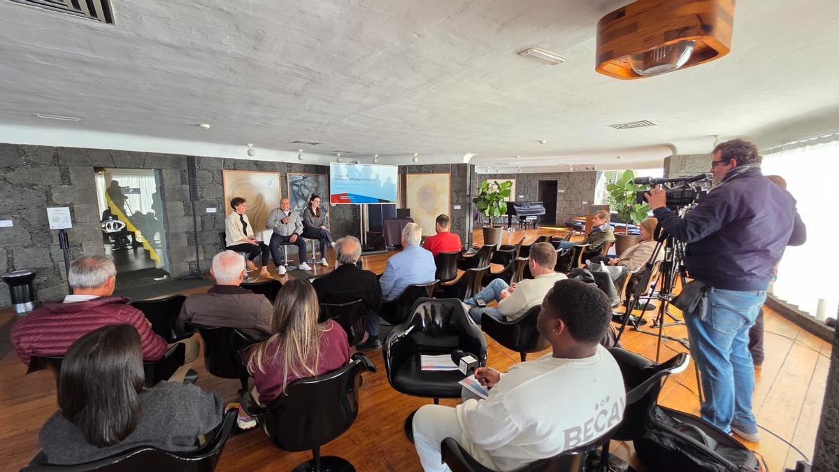 Un momento de la presentación del nuevo manual de conservación de los Centros de Arte, Cultura y Turismo del Cabildo de Lanzarote