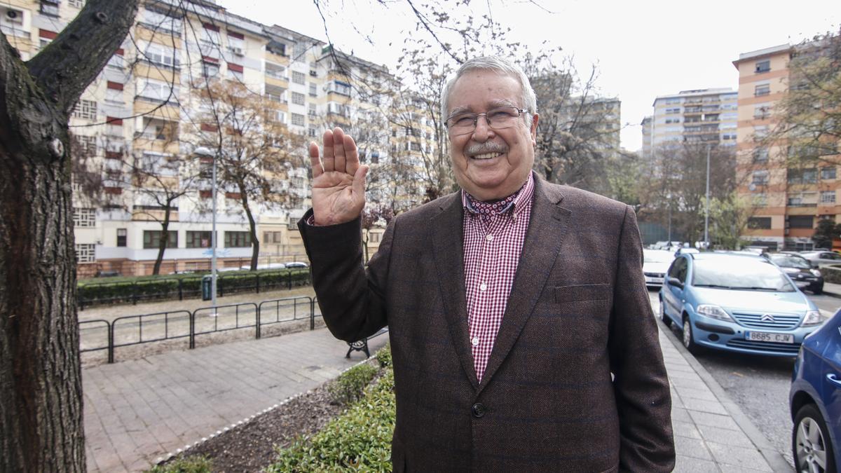 Salazar en la barriada cacereña de La Madrila, a la que se ha dedicado en cuerpo y alma.