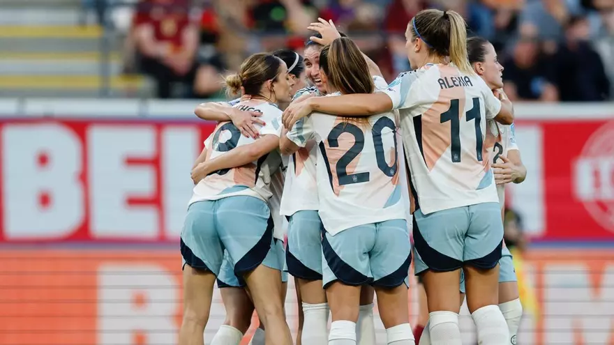 España pisotea a Bélgica y mantiene sus opciones en la Nations League (1-5)