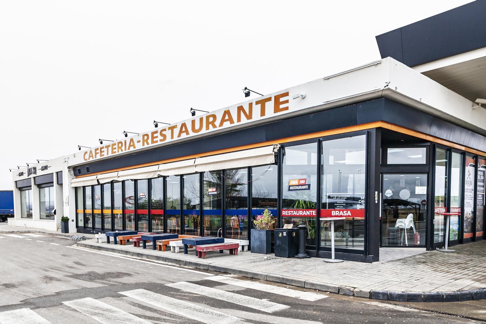 Así es el restaurante de carretera Área 208