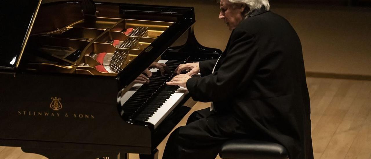 El pianista Grigory Sokolov.