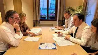 Llorca llega a Moncloa con 100 medidas para Sánchez