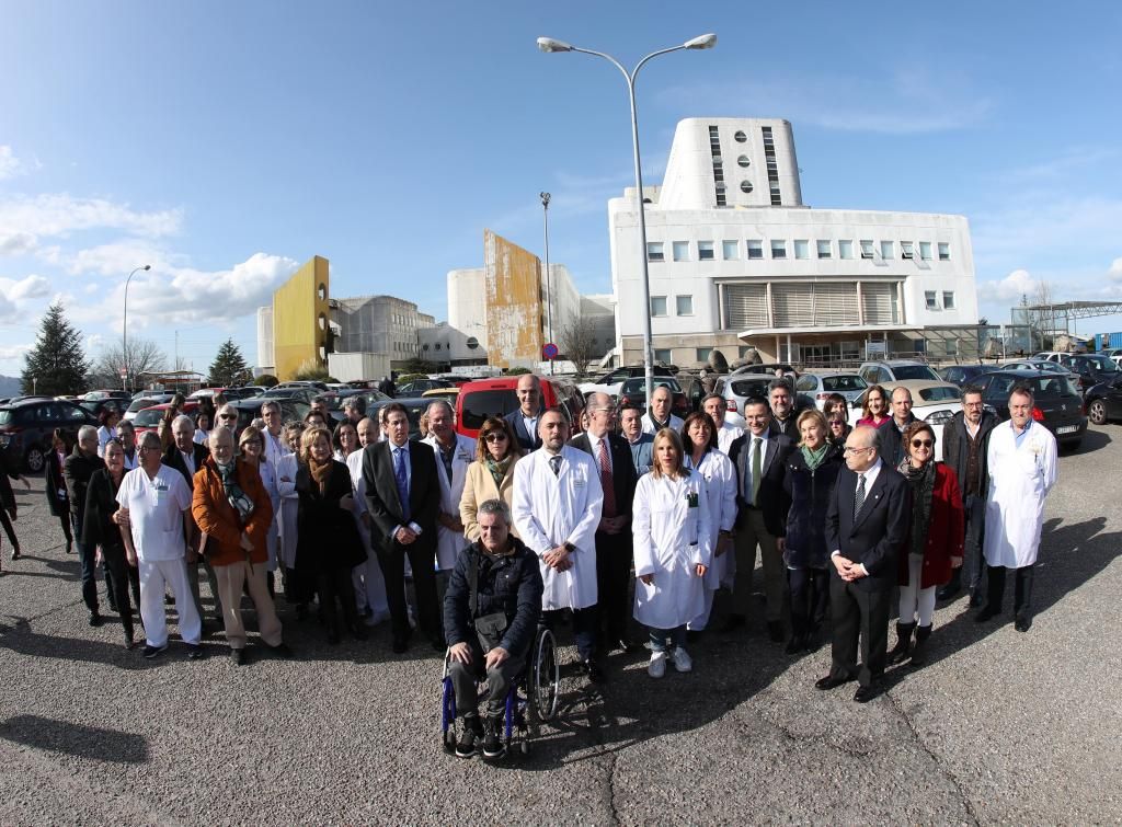 Las imágenes sin mascarilla de las portadas de FARO en 2020