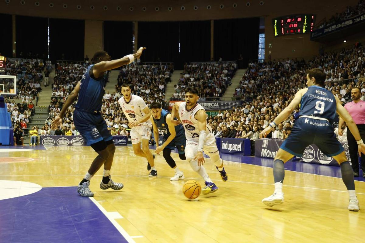 Sergi Quintela en el duelo contra el Gipuzkoa.