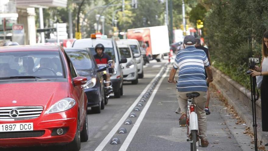 El carril bici de Sagasta genera retenciones puntuales