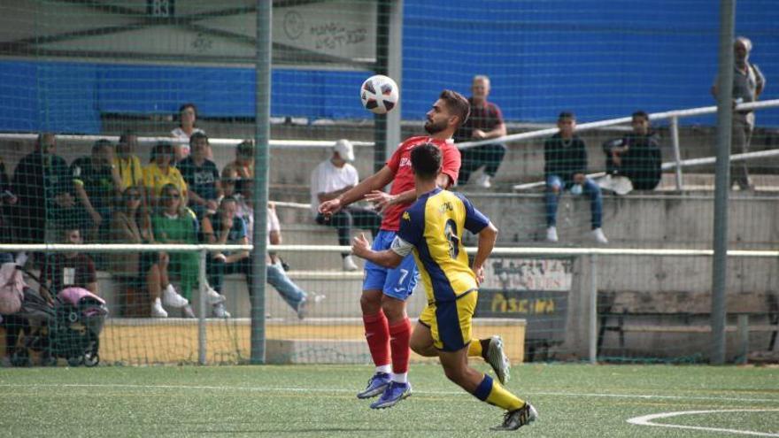 El Estepona se sitúa tercero en el grupo 5 de Segunda RFEF tras derrotar al Alcorcón B.