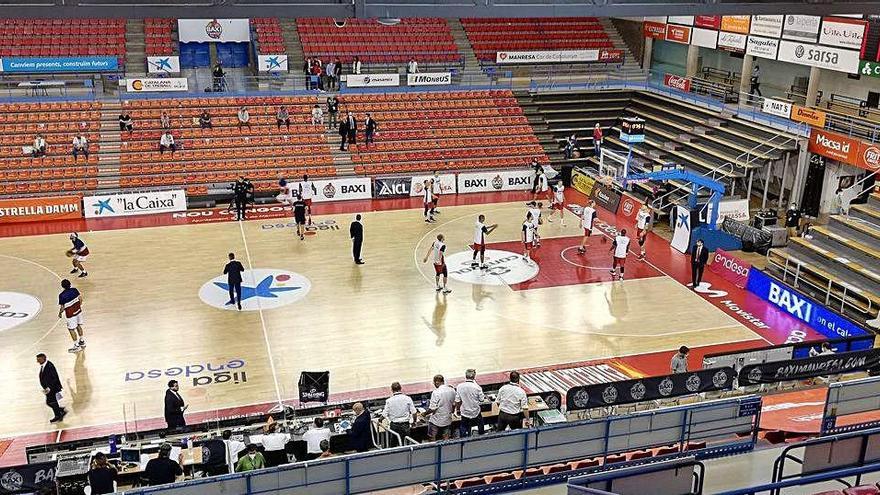 Les diferents anelles del Nou Congost separen els pocs assistents als partits en mons diferents