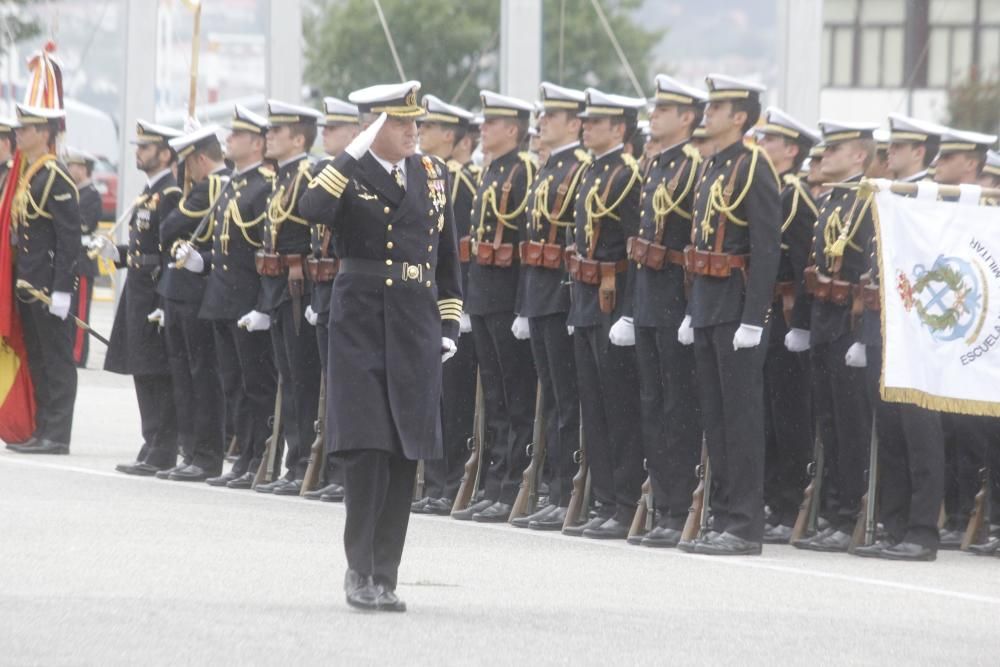 Jura de bandera en la Escuela Naval Militar