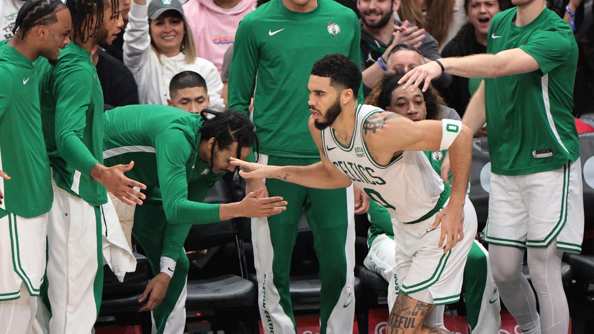 Tatum lideró la victoria de los Celtics