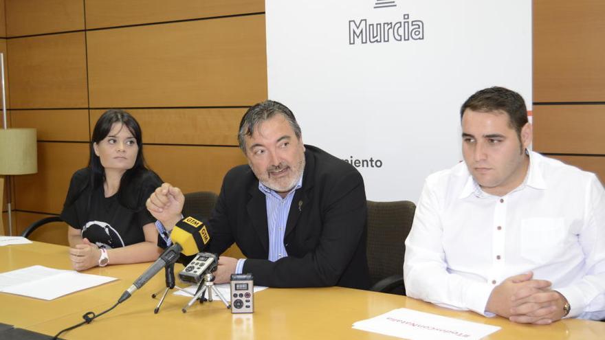 Carmen María Alarcón, Salvador Martínez y Enrique Carrillo