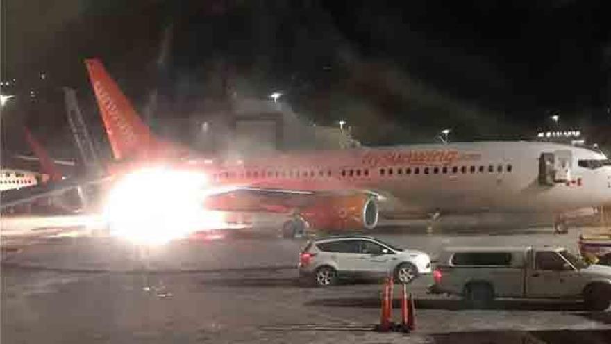 Dos aviones chocan en el aeropuerto de Toronto