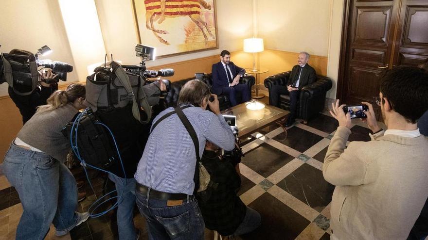 La convocatoria electoral en Andalucía comprime los plazos para que PP y Vox lleguen a un acuerdo en Aragón