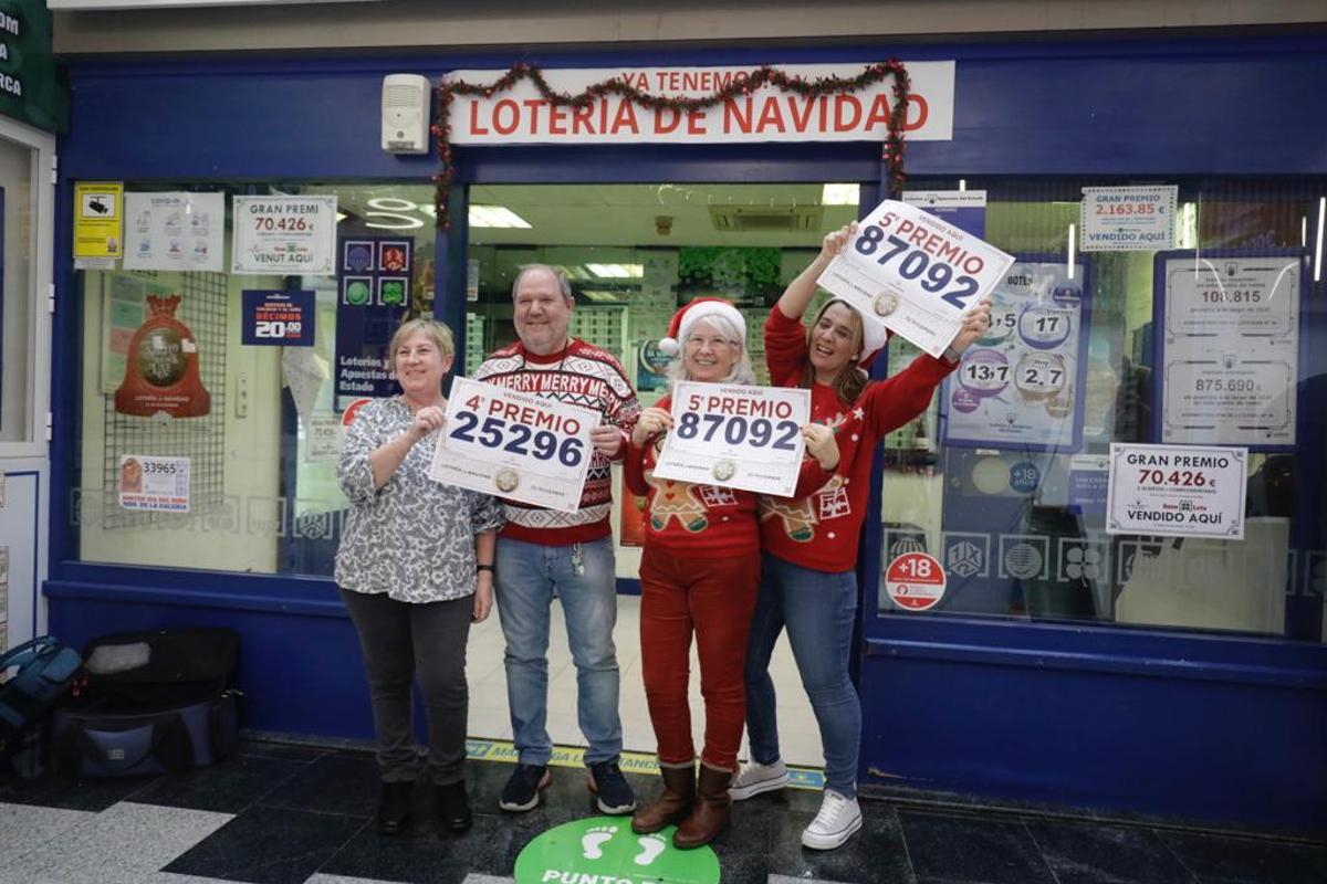 La administración de Carrefour ha vendido dos premios de la Lotería de Navidad La administración de Carrefour ha vendido dos premios de la Lotería de Navidad