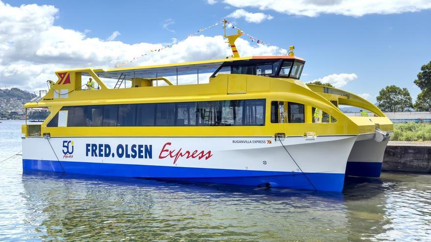 Fred. Olsen Express y Rodman celebran el amadrinamiento del nuevo catamarán de la naviera