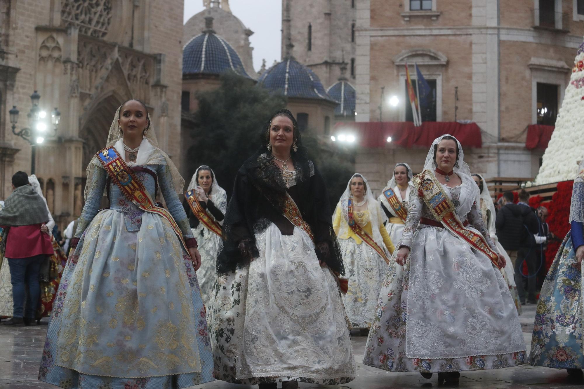 Búscate en el segundo día de ofrenda por la calle de la Paz (entre las 18:00 a las 19:00 horas)