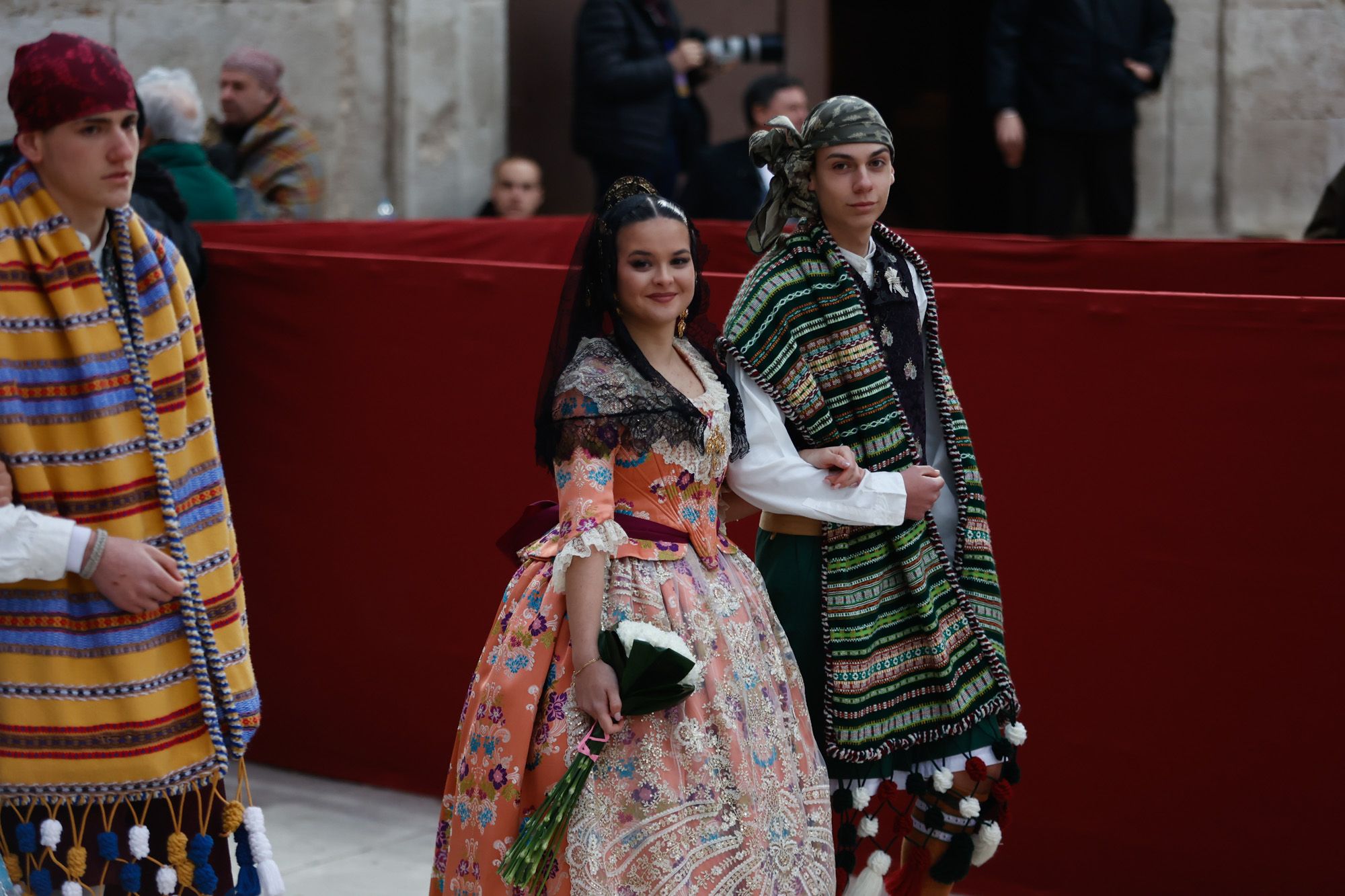 Todas las fotos de la Ofrenda del 17 de marzo entre las 18:00 y las 19:00 horas por la calle San Vicente