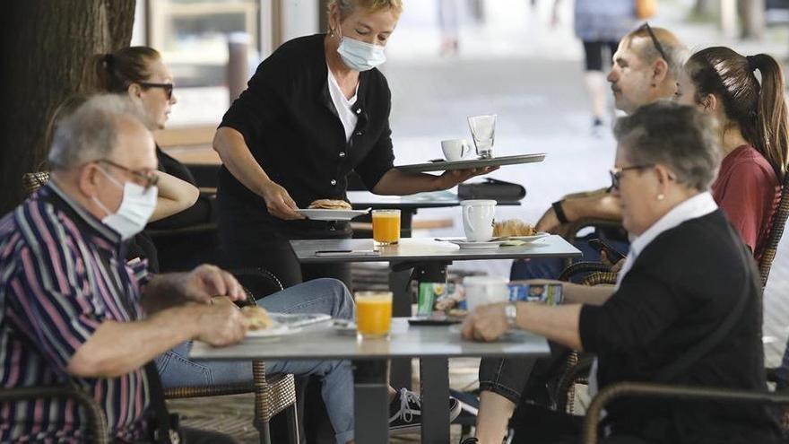 La terrassa d&#039;un bar de plaça Catalunya, a Girona