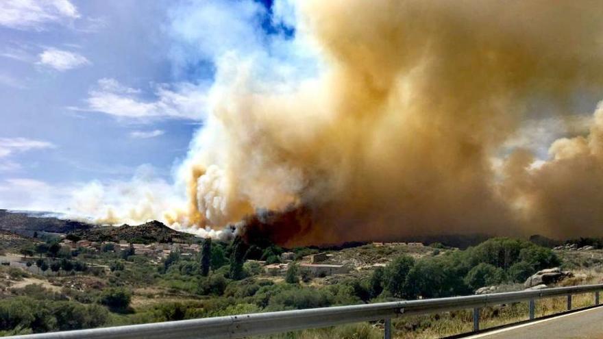 Incendio forestal en Navarredonda de Gredos (Ávila).