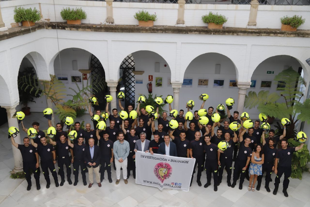 La toma de posesión de los bomberos de Córdoba,  en imágenes